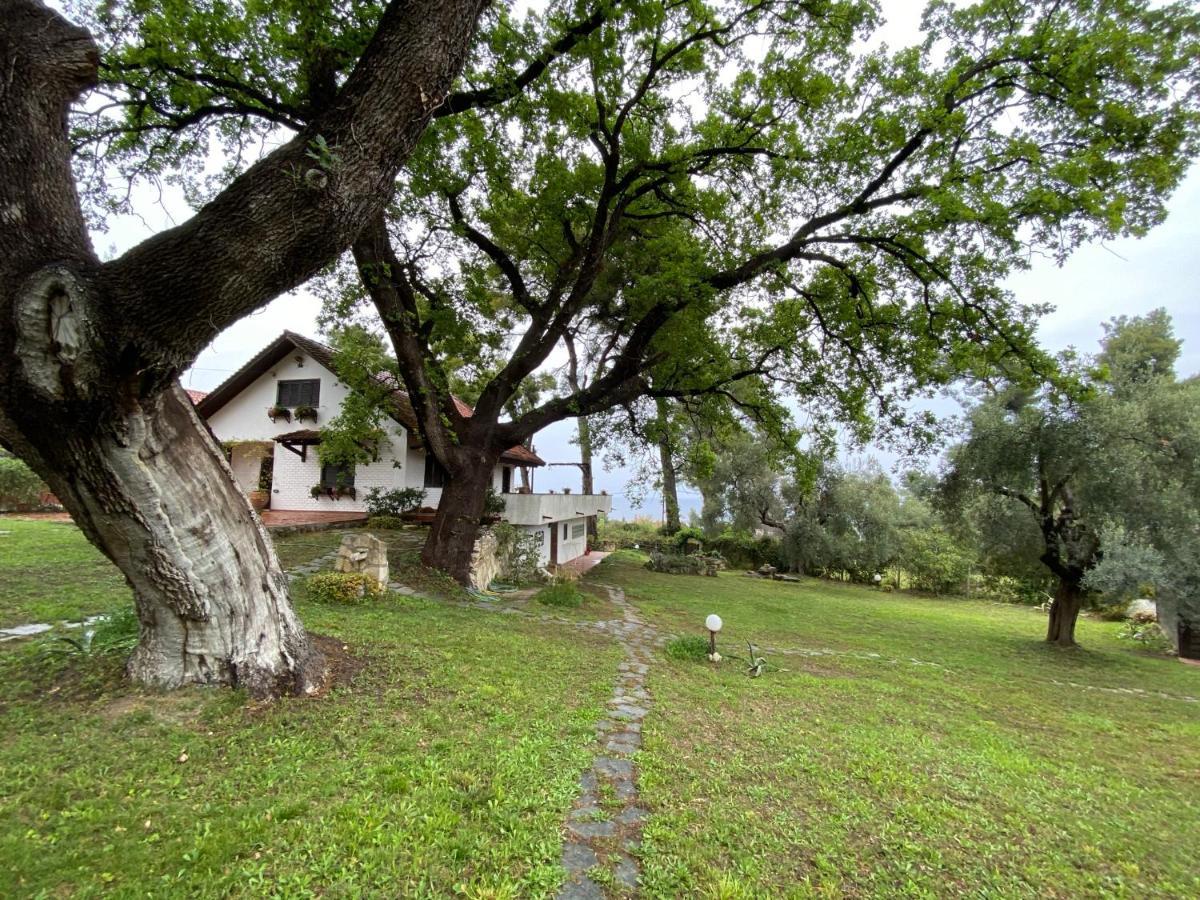Wild Oaks Cottage Kriopigi Exterior foto